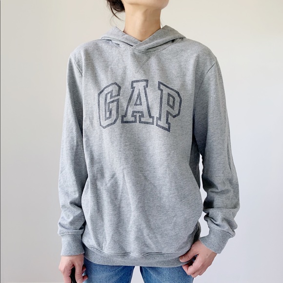 GAP Tops - GAP Classic Hoodie sweater pullover top w pockets